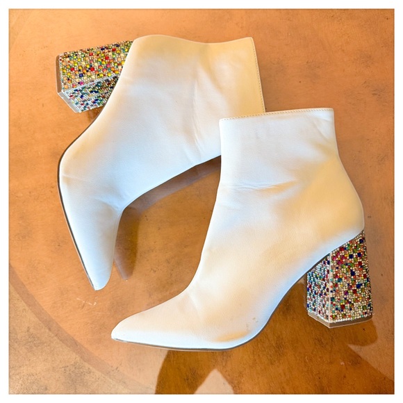 SOLD Betsey Johnson Kassie (White Smooth) Women's Boots Rhinestone Heel - Picture 7 of 12